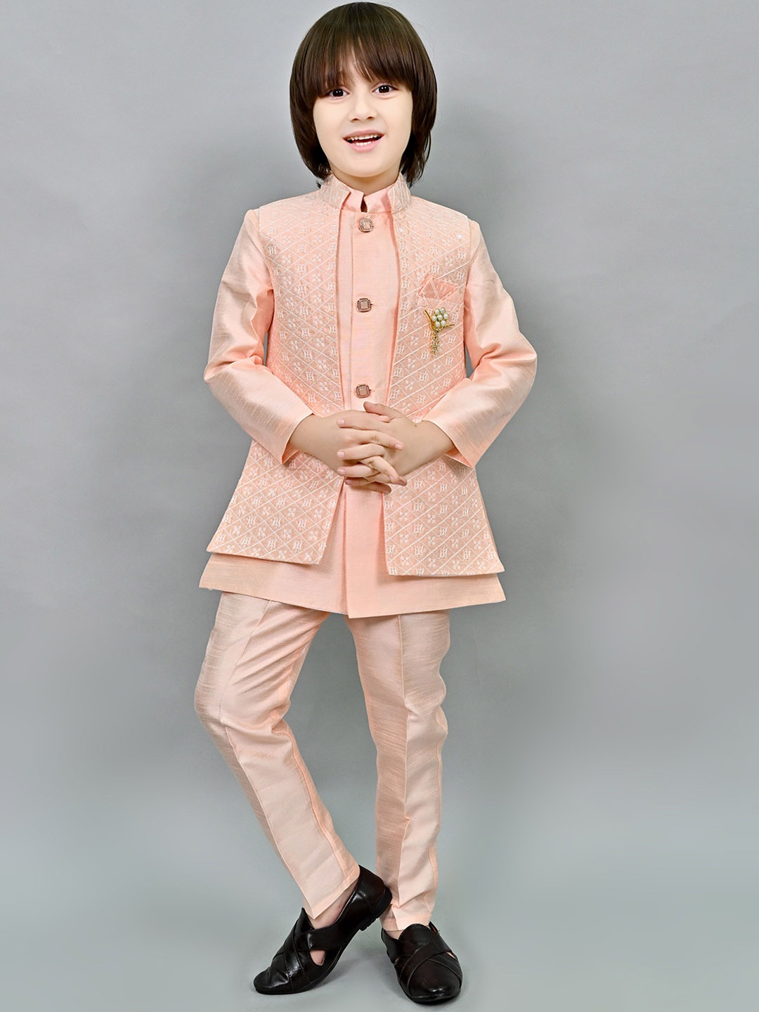 

ahhaaaa Boys Embroidered Sherwani Set, Pink