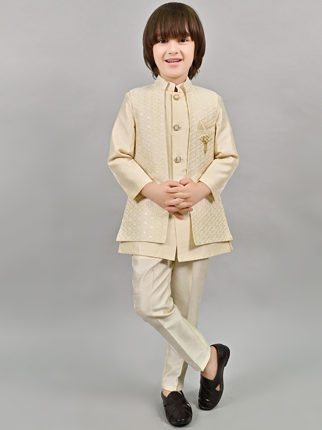 

ahhaaaa Boys Embroidered Sherwani, Cream