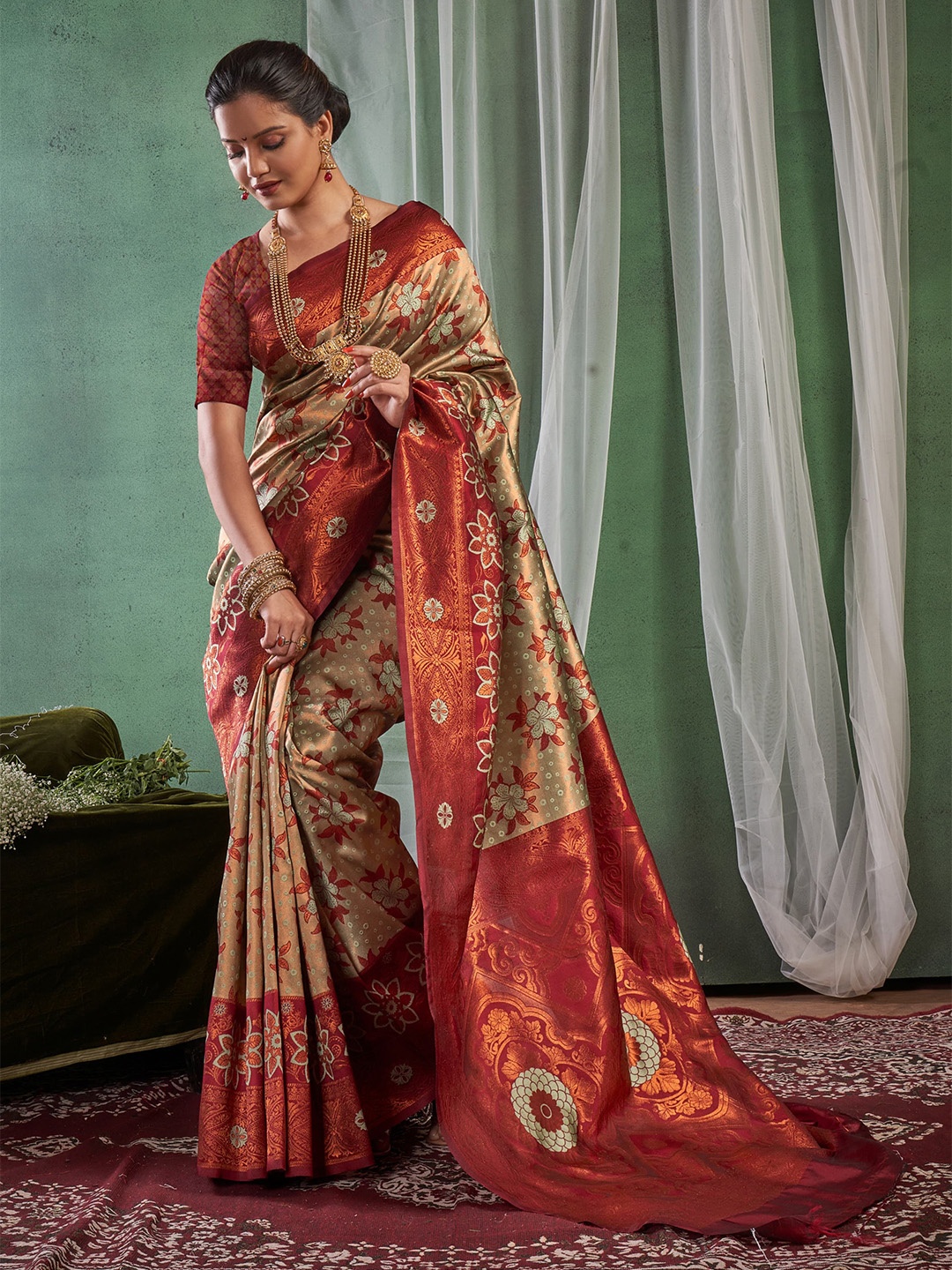 

Visit Wear Woven Design Zari Pure Silk Kanjeevaram Saree, Red