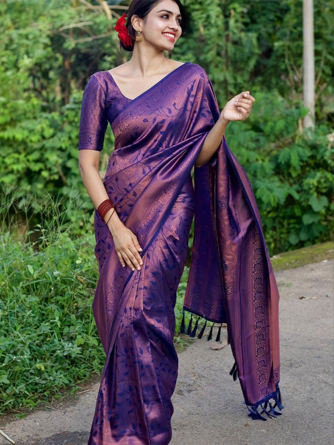 

Visit Wear Woven Design Zari Pure Silk Kanjeevaram Saree, Pink