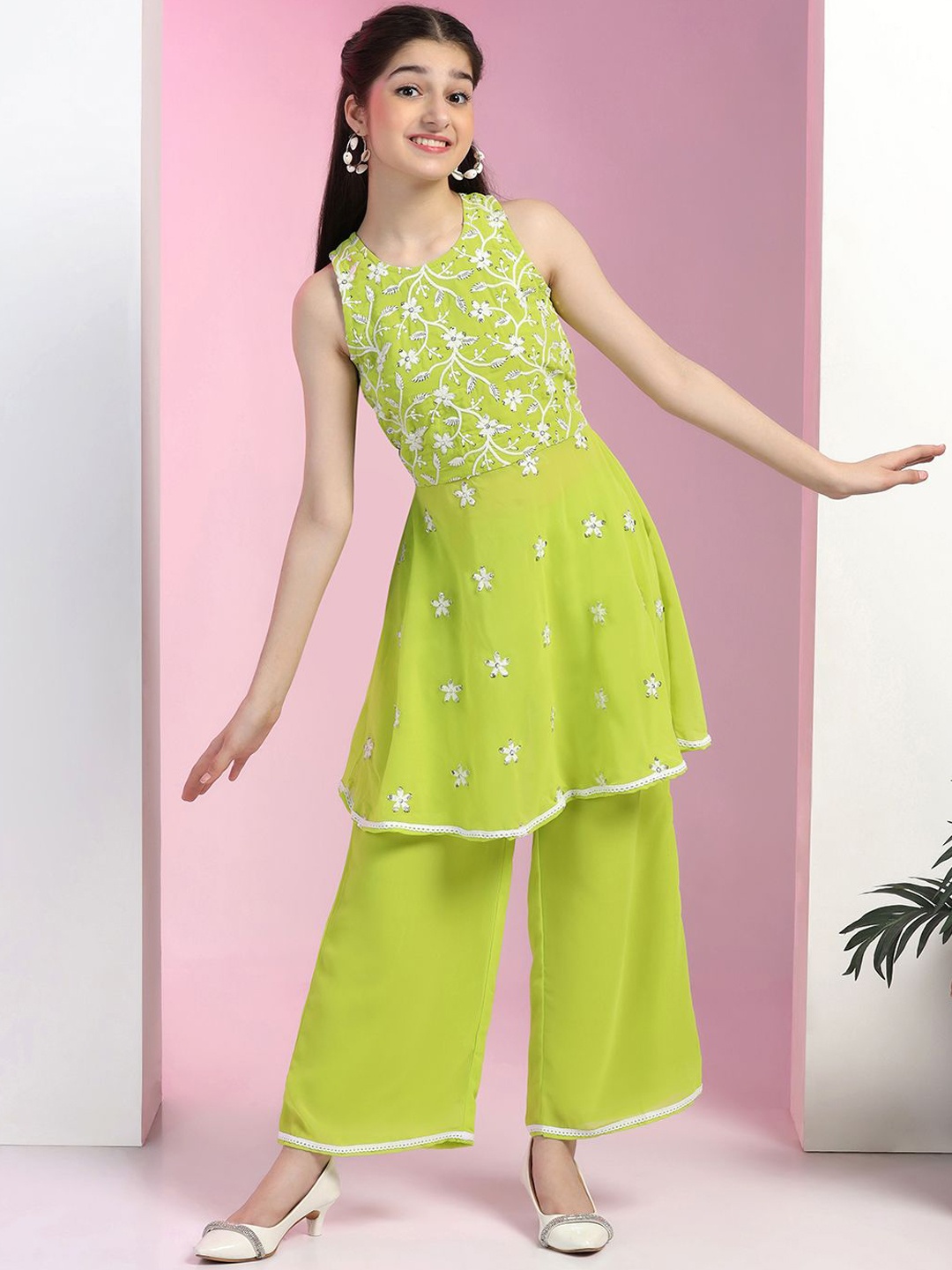 

FASHION DREAM Girls Ethnic Motifs Embroidered Georgette A-Line Kurta With Palazzos, Lime green