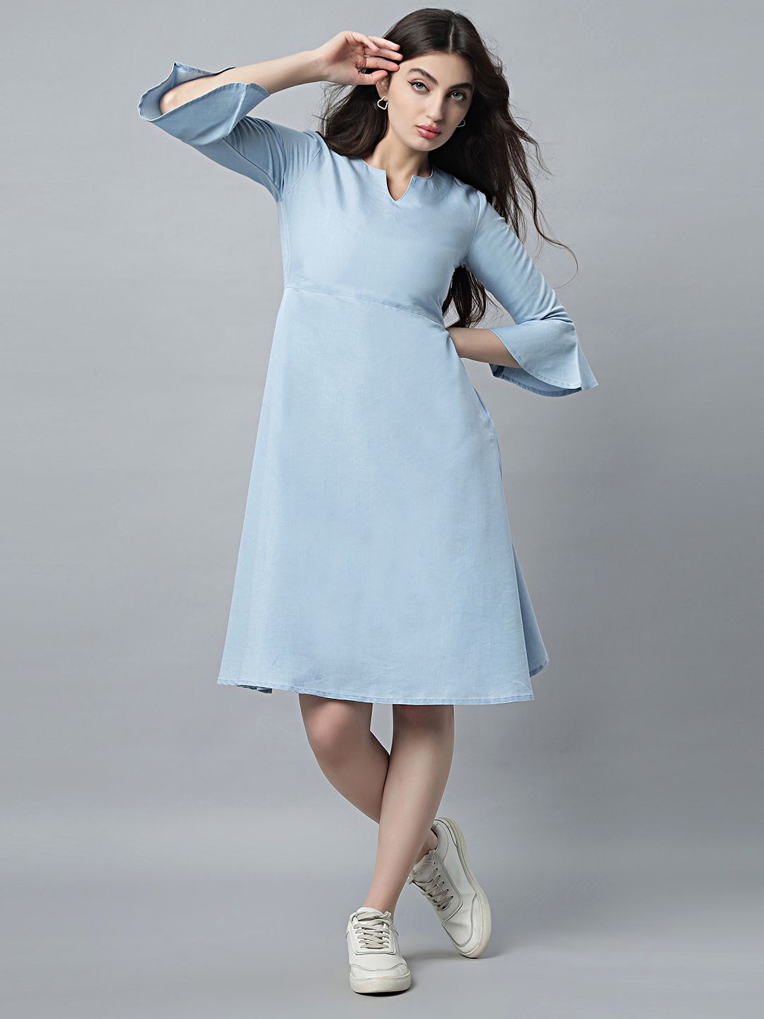 

The Roadster Lifestyle Co Bell Sleeves A-Line Midi Dresses, Blue