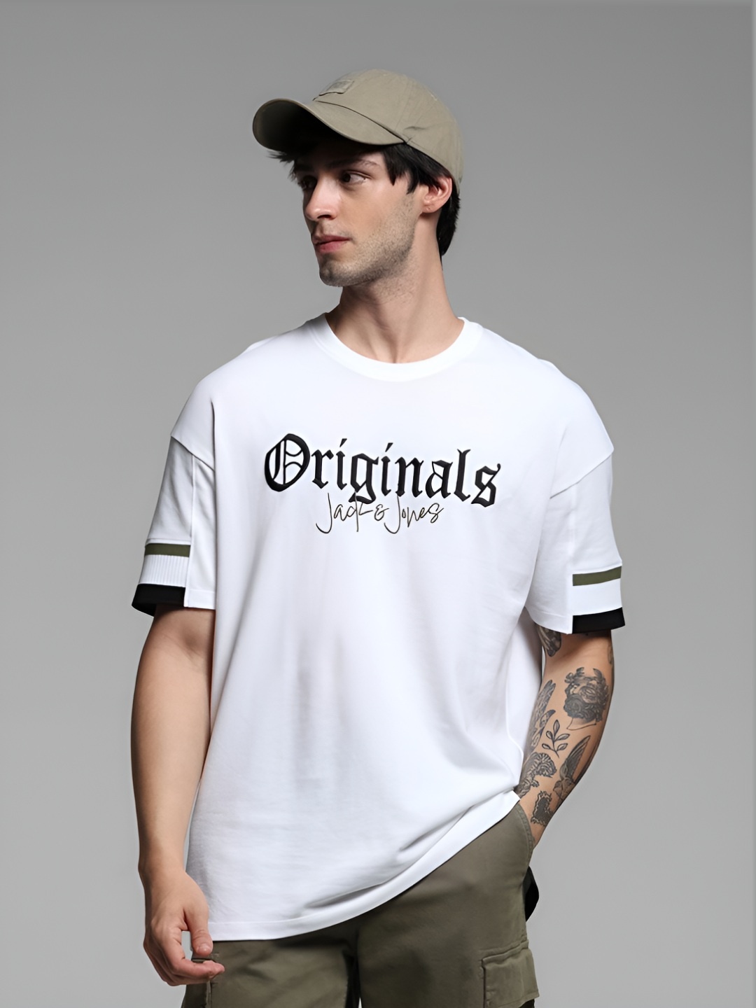 

Jack & Jones Men Printed Round Neck Cotton Oversized Tshirt, White
