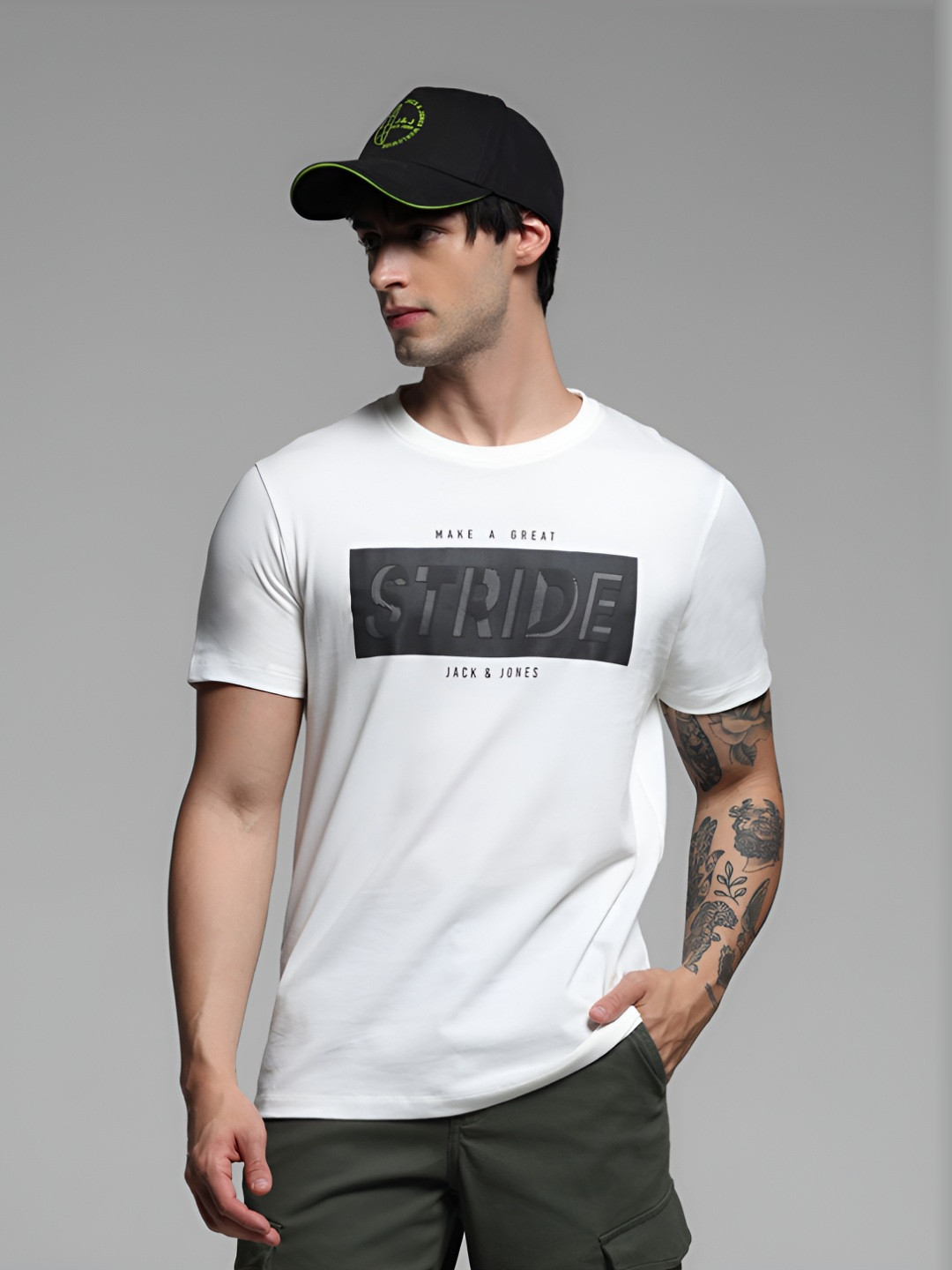 

Jack & Jones Men Printed Round Neck Cotton Tshirt, White