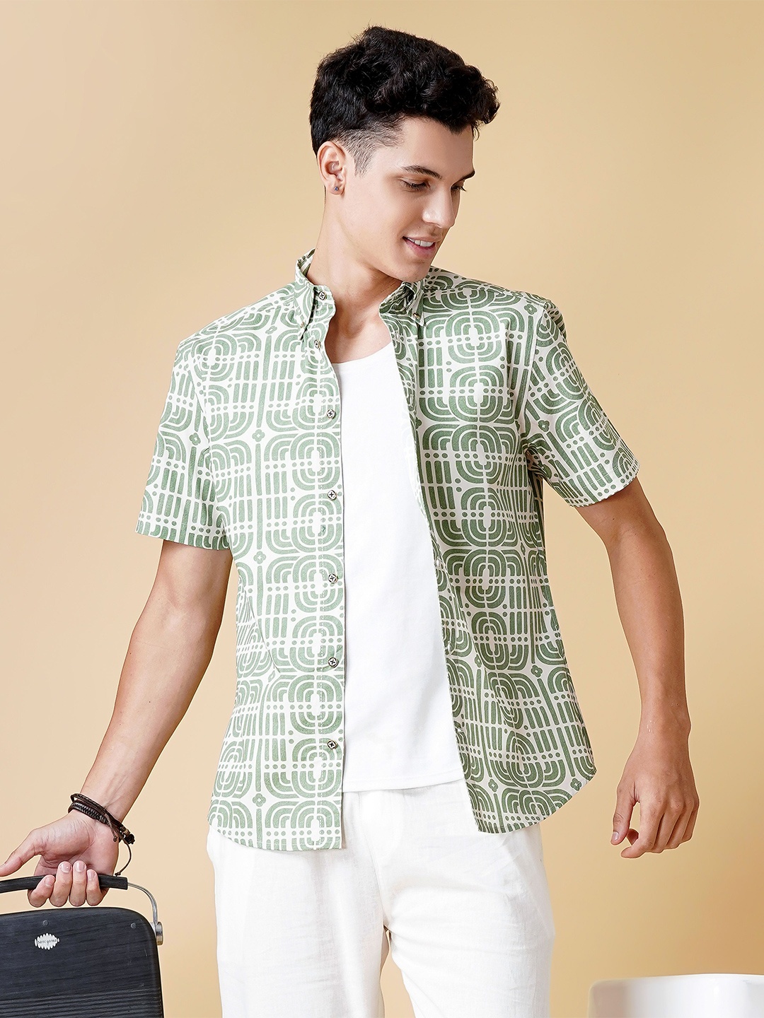 

HANDRWN Men Custom Opaque Printed Cotton Casual Shirt, Green