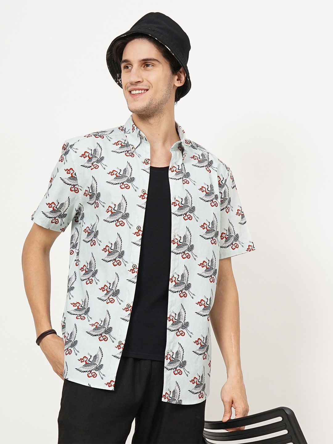 

HANDRWN Men Custom Floral Opaque Printed Cotton Casual Shirt, Blue