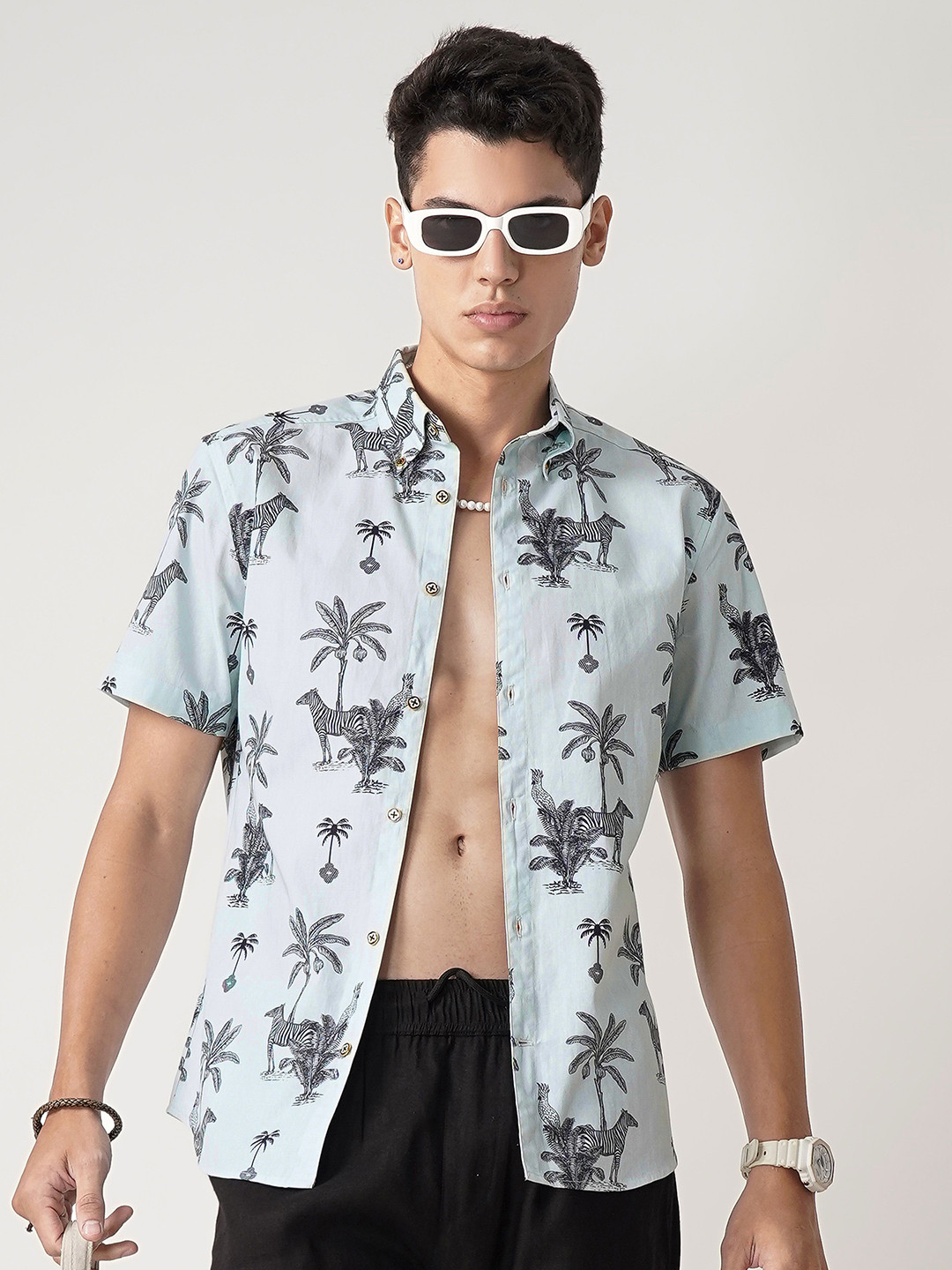 

HANDRWN Men Custom Floral Opaque Printed Casual Shirt, Green