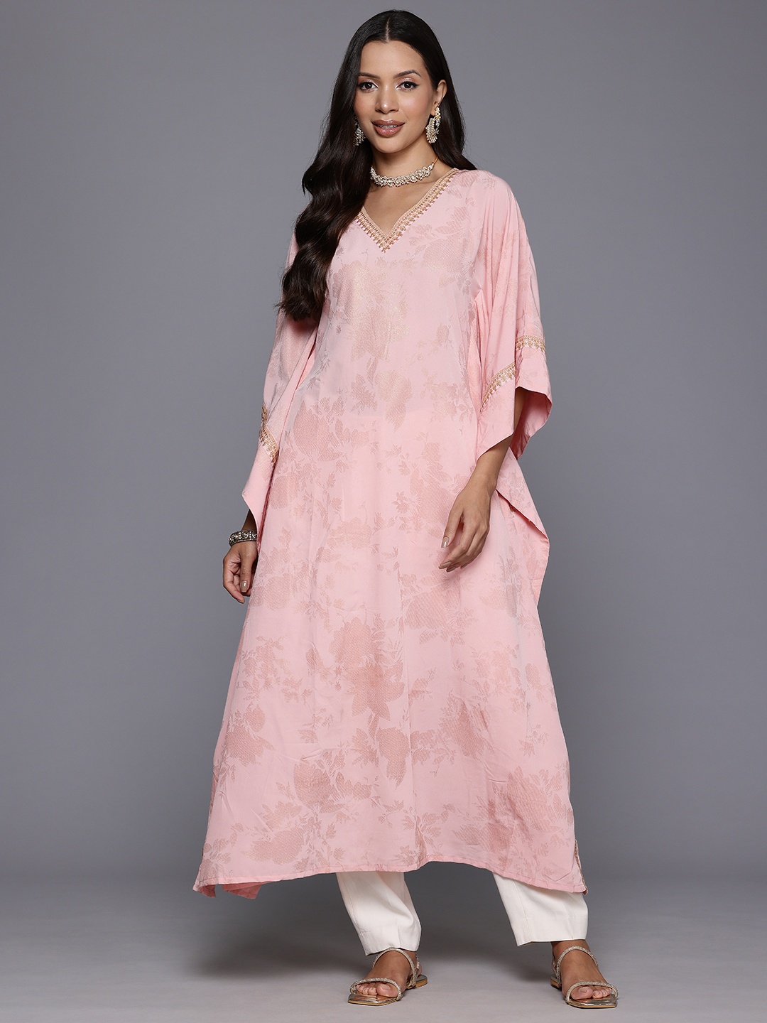 

Ahalyaa Floral Printed Flared Sleeves Crepe Kaftan Kurta, Pink