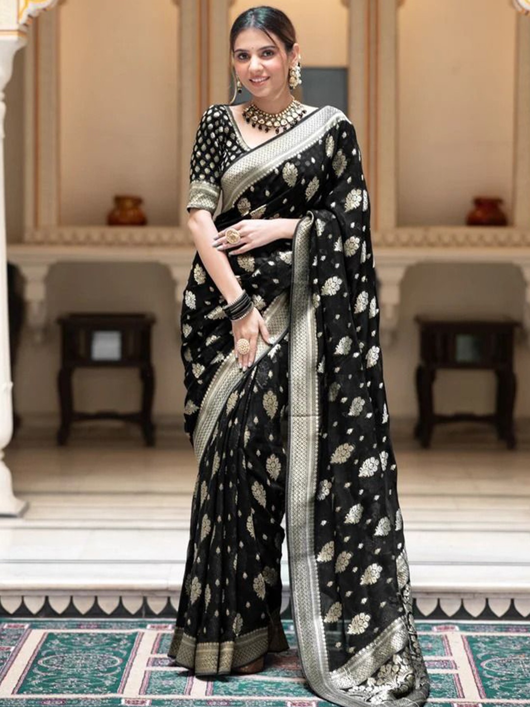 

Upalksh Woven Design Zari Kanjeevaram Saree, Black