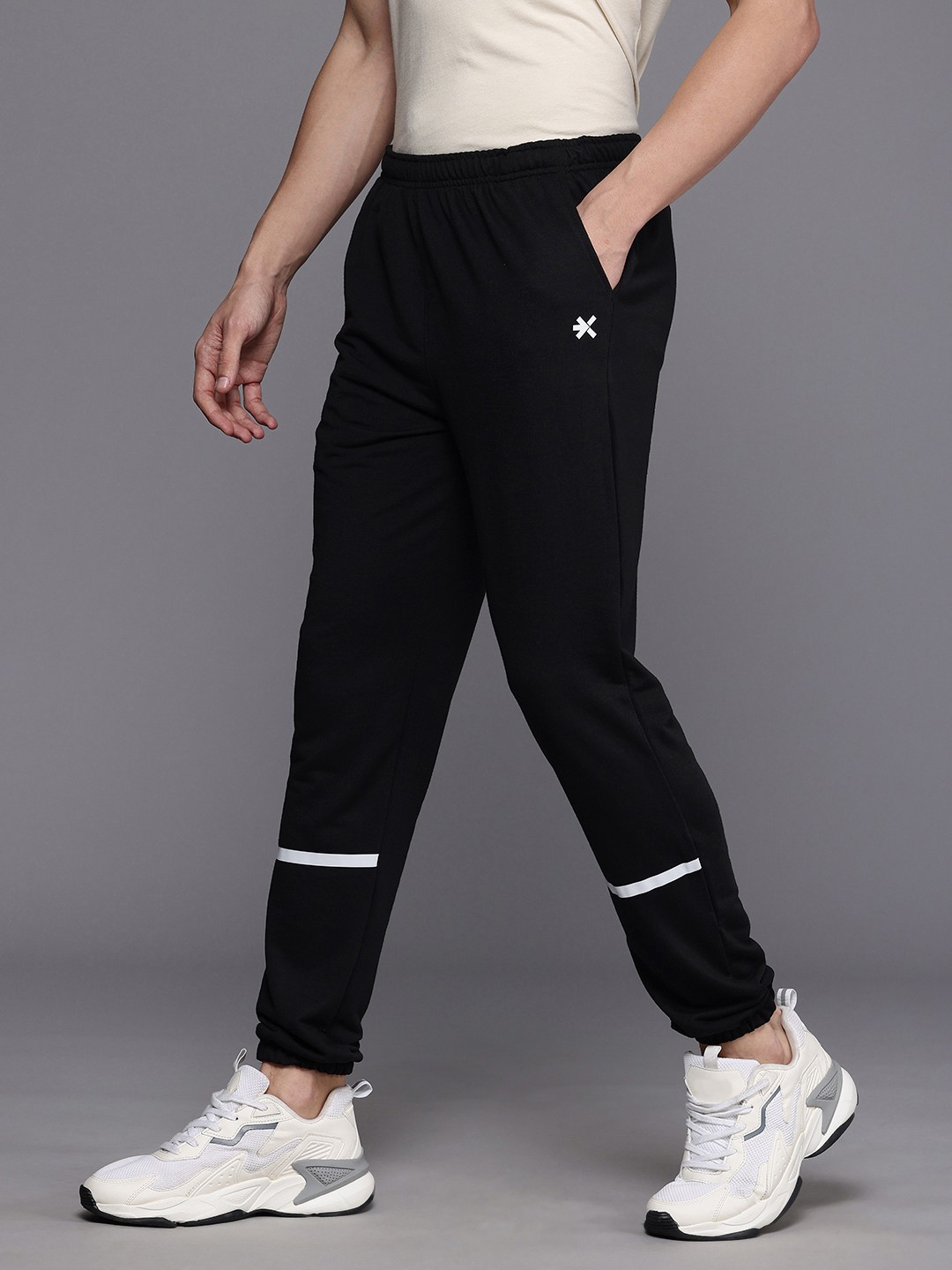

HRX by Hrithik Roshan Men Lifestyle Casual Joggers, Black