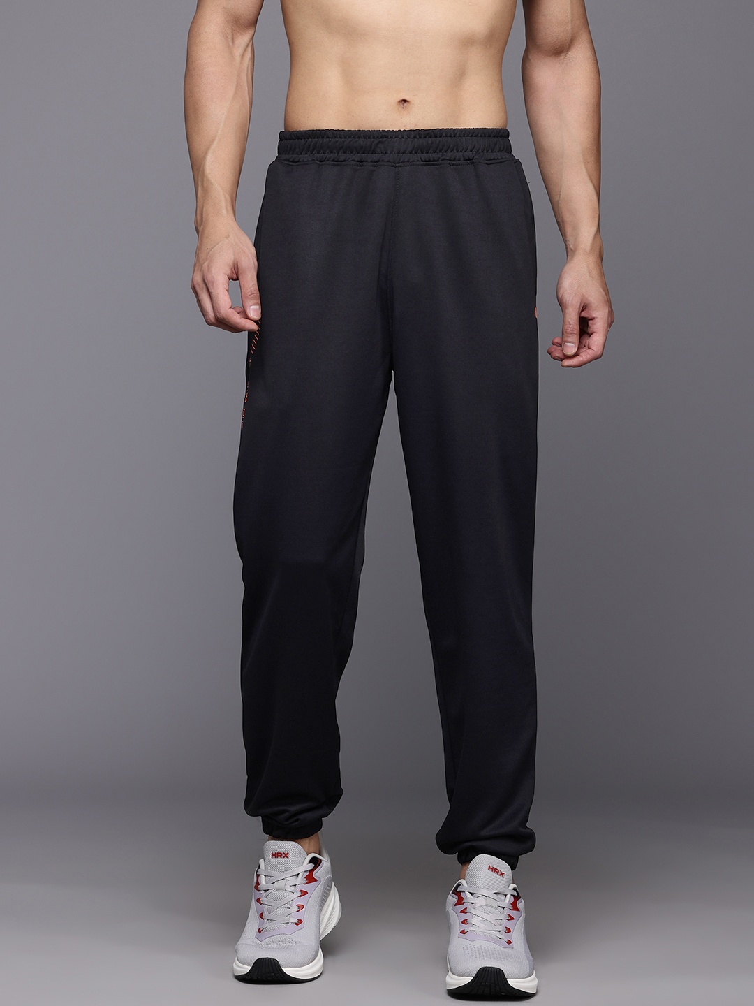 

HRX by Hrithik Roshan Men Rapid Dry Training Joggers, Black