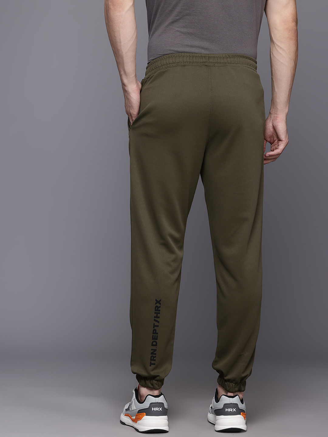 

HRX by Hrithik Roshan Men Rapid-Dry Solid Casual Joggers, Olive