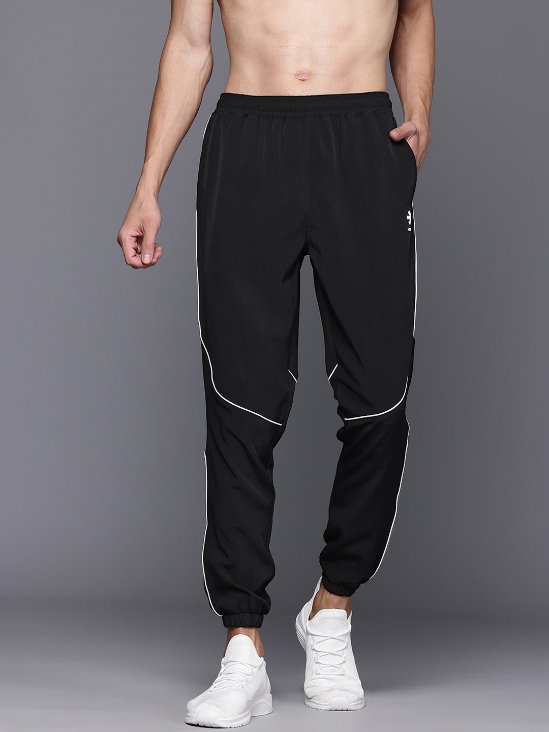 

HRX by Hrithik Roshan Men Rapid-Dry Lifestyle Joggers, Black