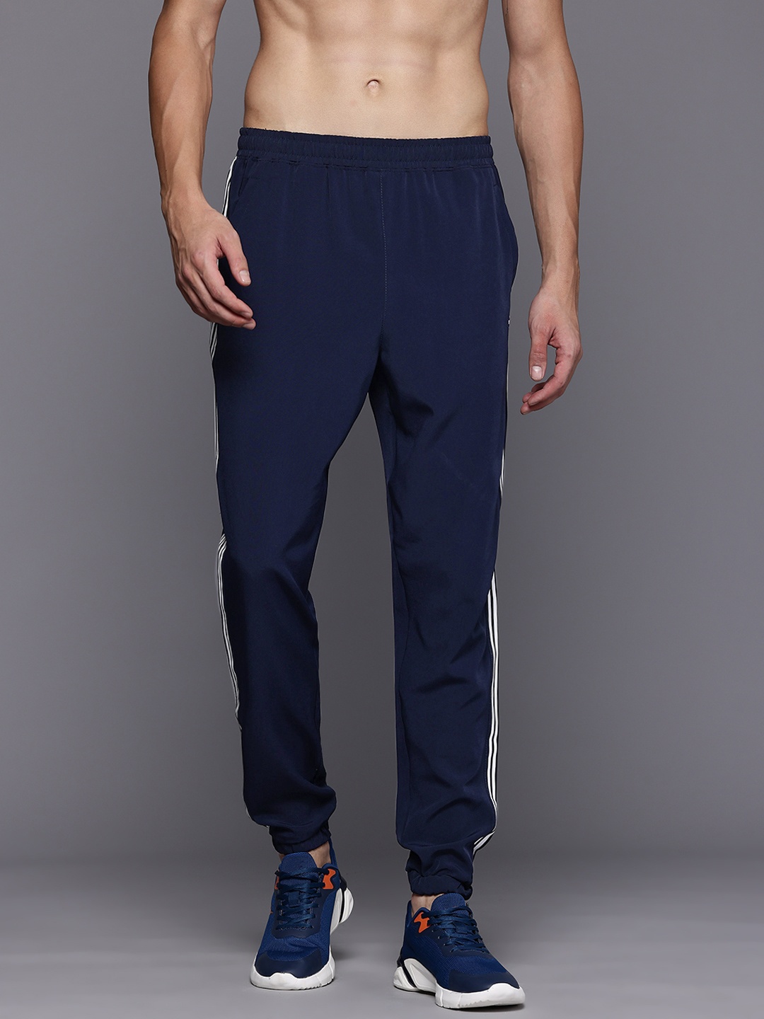 

HRX by Hrithik Roshan Men Rapid-Dry Training Joggers, Navy blue