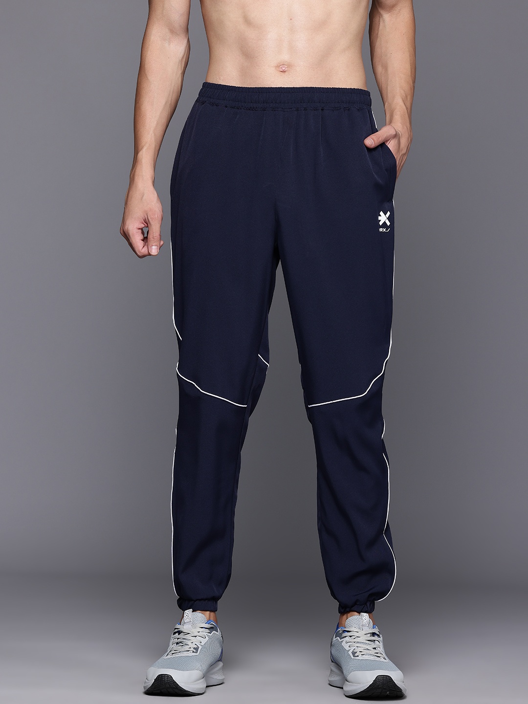 

HRX by Hrithik Roshan Men Rapid-Dry Lifestyle Joggers, Navy blue