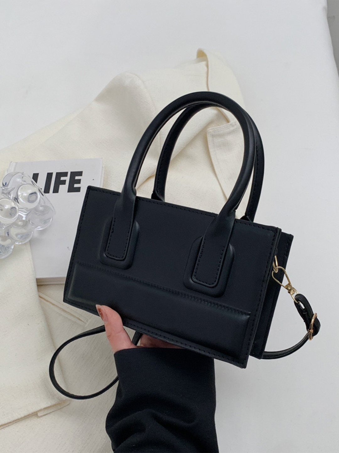 

Styli Structured Handheld Bag, Black