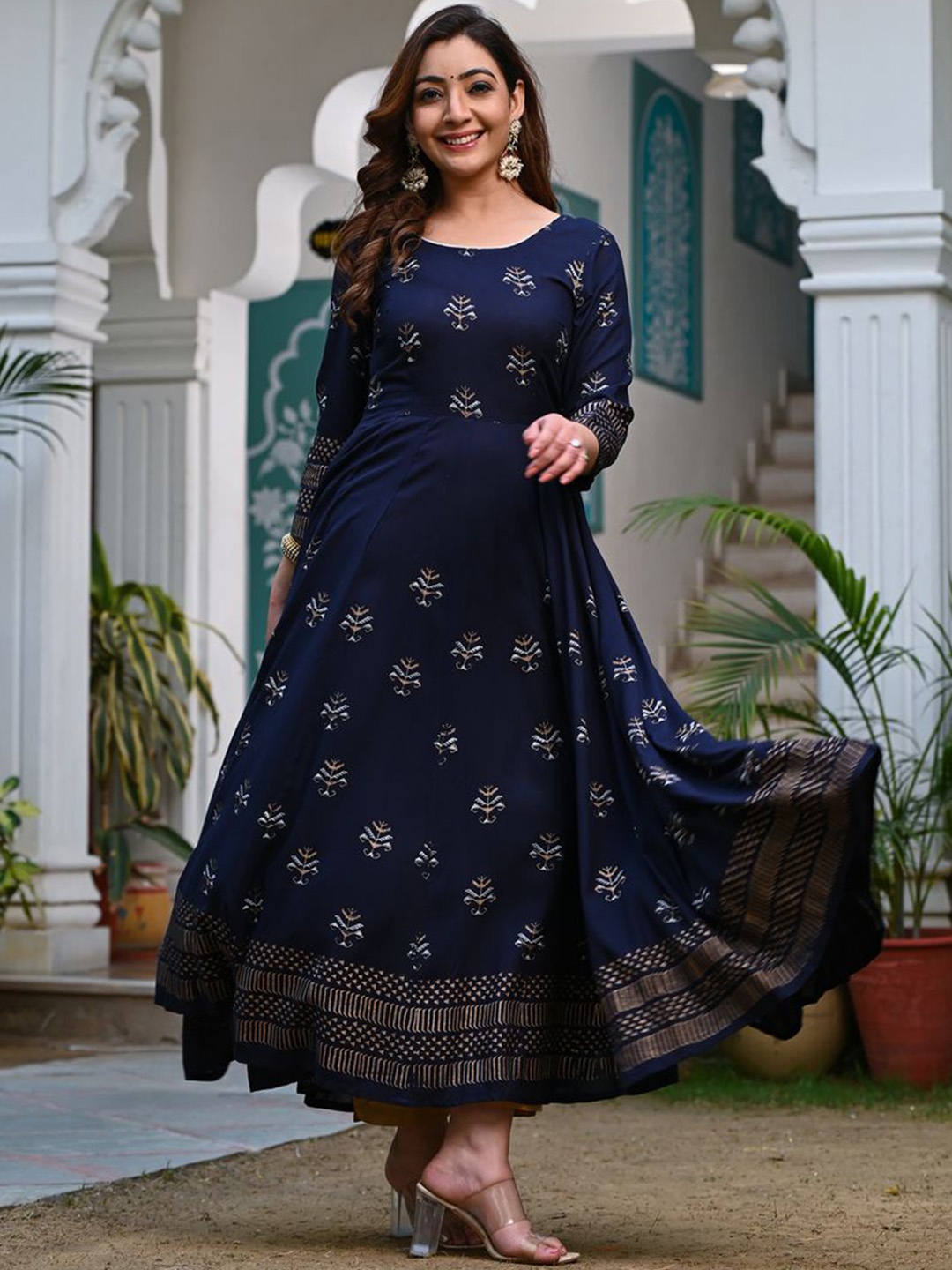 

Ayan Ethnic Motifs Printed Round Neck Anarkali Kurta, Blue