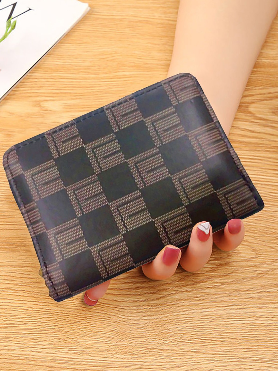 

SYGA Women Checked Leather Card Holder, Brown