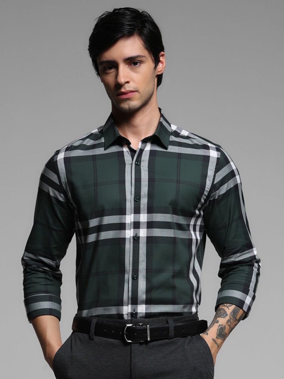 

Jack & Jones Men Spread Collar Checked Cotton Slim Fit Casual Shirt, Green