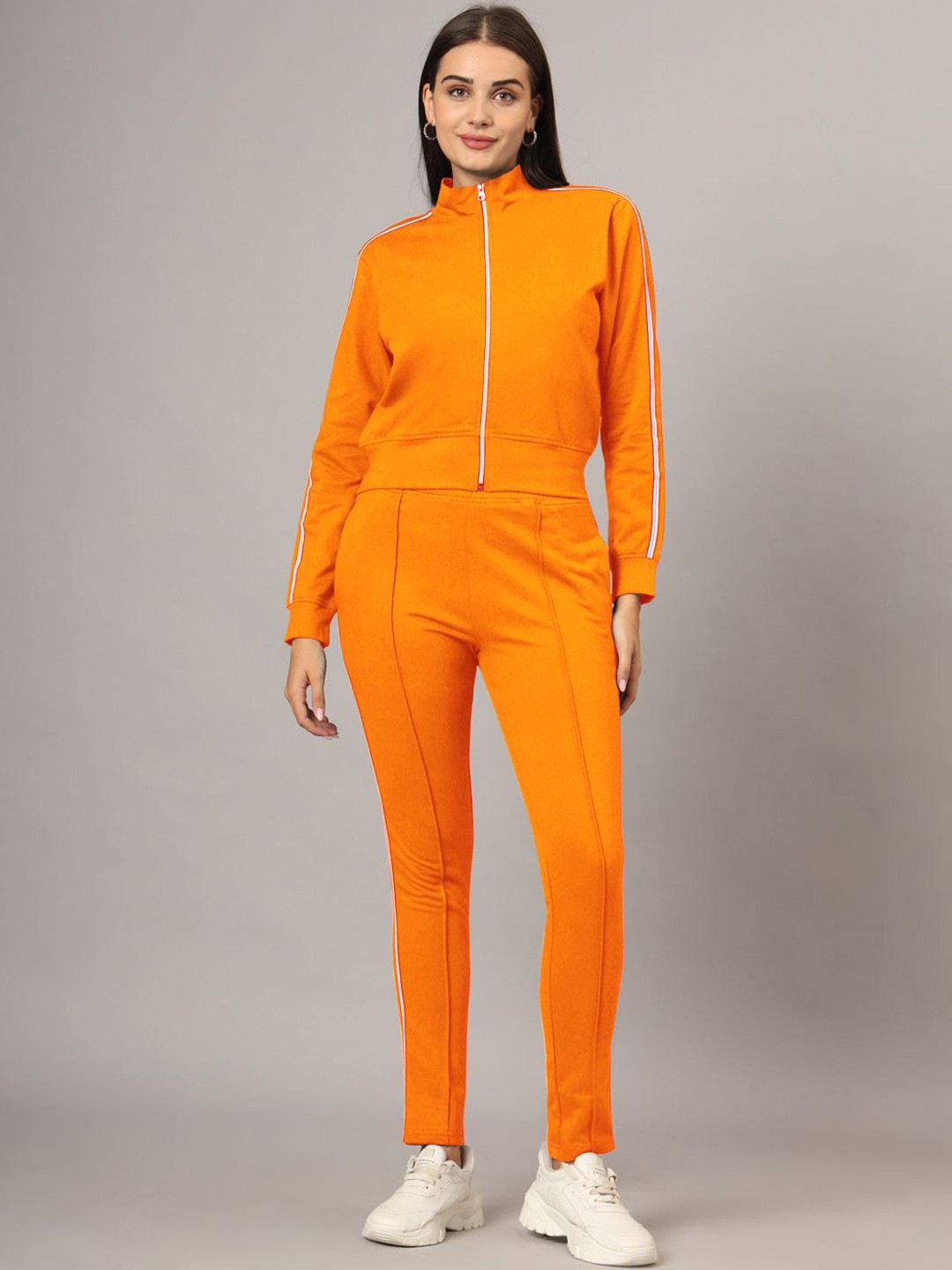 

BRINNS Women Jacket & Track Pant Tracksuits, Orange