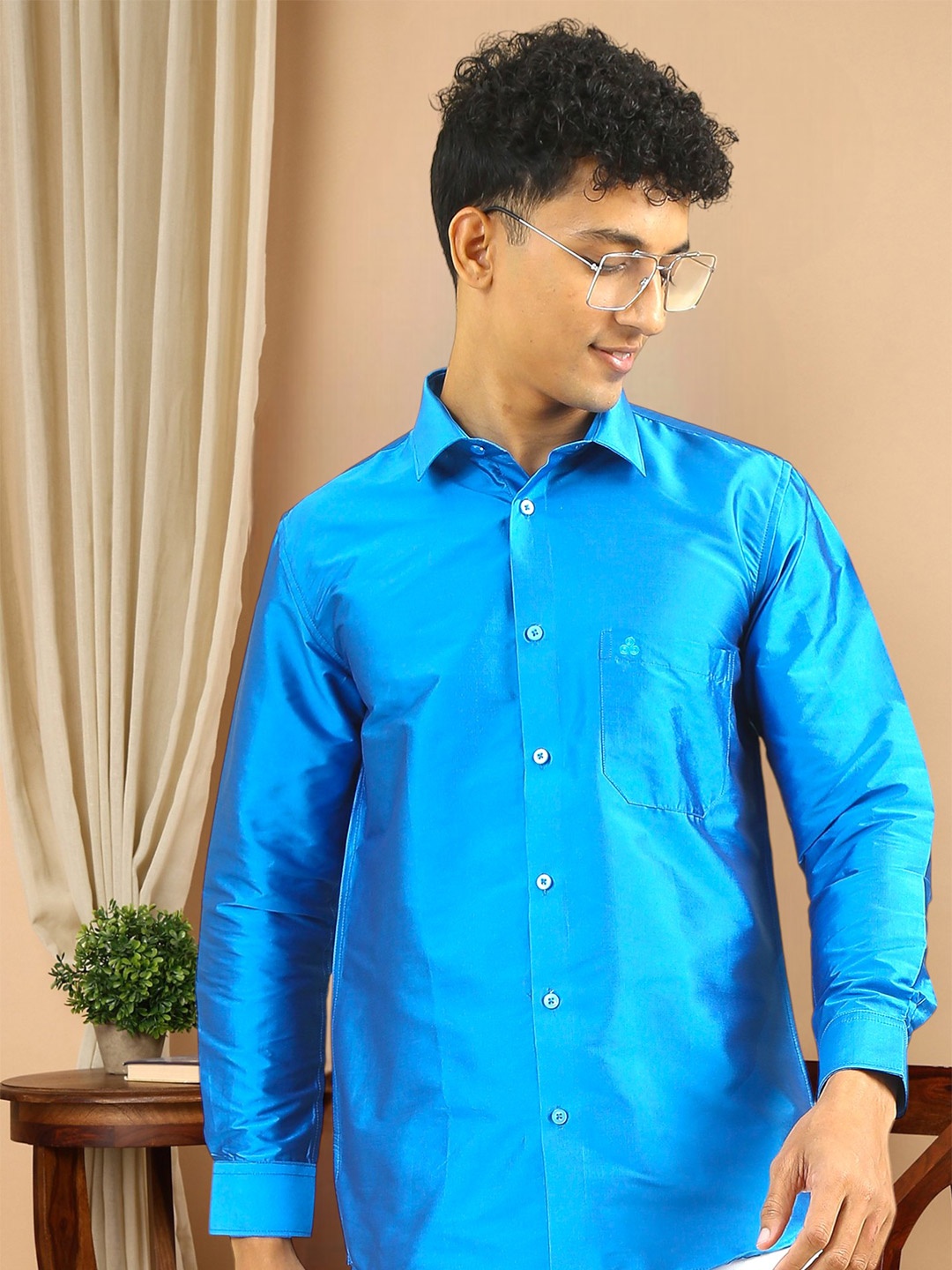 

TATTVA Men Classic Slim Fit Opaque Casual Shirt, Blue