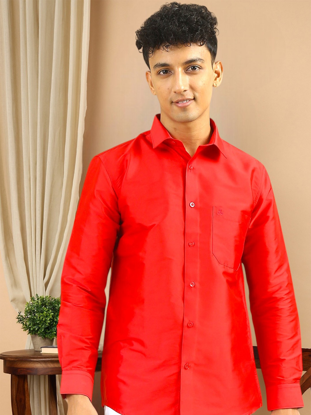 

TATTVA Men Classic Slim Fit Solid Spread Collar Casual Shirt, Orange