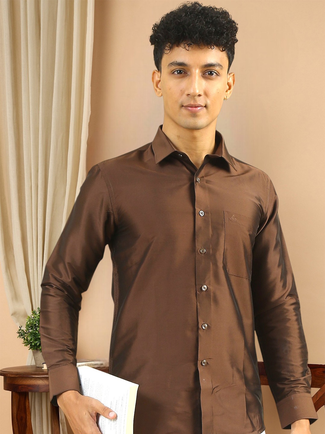 

TATTVA Men Classic Slim Fit Opaque Casual Shirt, Brown