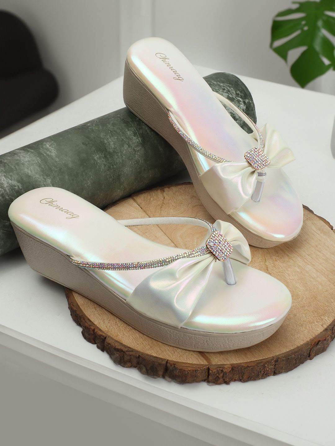 

CHINRAAG Colourblocked Open Toe Bows Wedge Sandals Heels, Cream