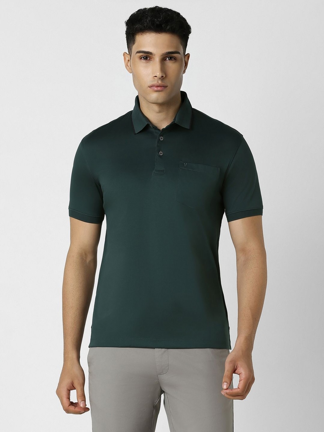 

Van Heusen Men Solid Pocket Detailing Polo Collar Cotton T-Shirt, Green