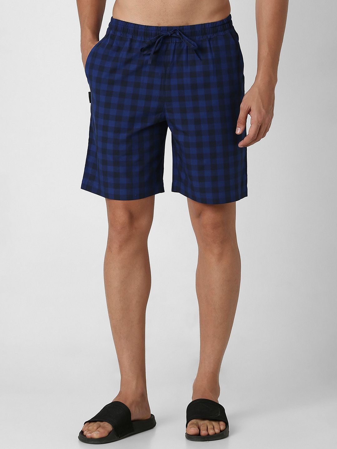 

Van Heusen Men Checked Shorts, Navy blue