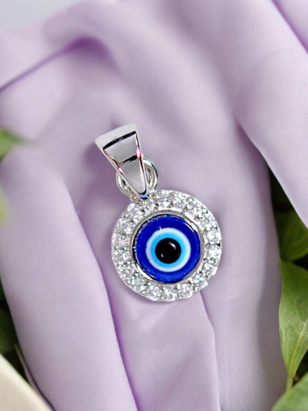 

Taraash 925 Sterling Silver Rhodium-Plated Cubic Zirconia Studded Evil Eye Pendant