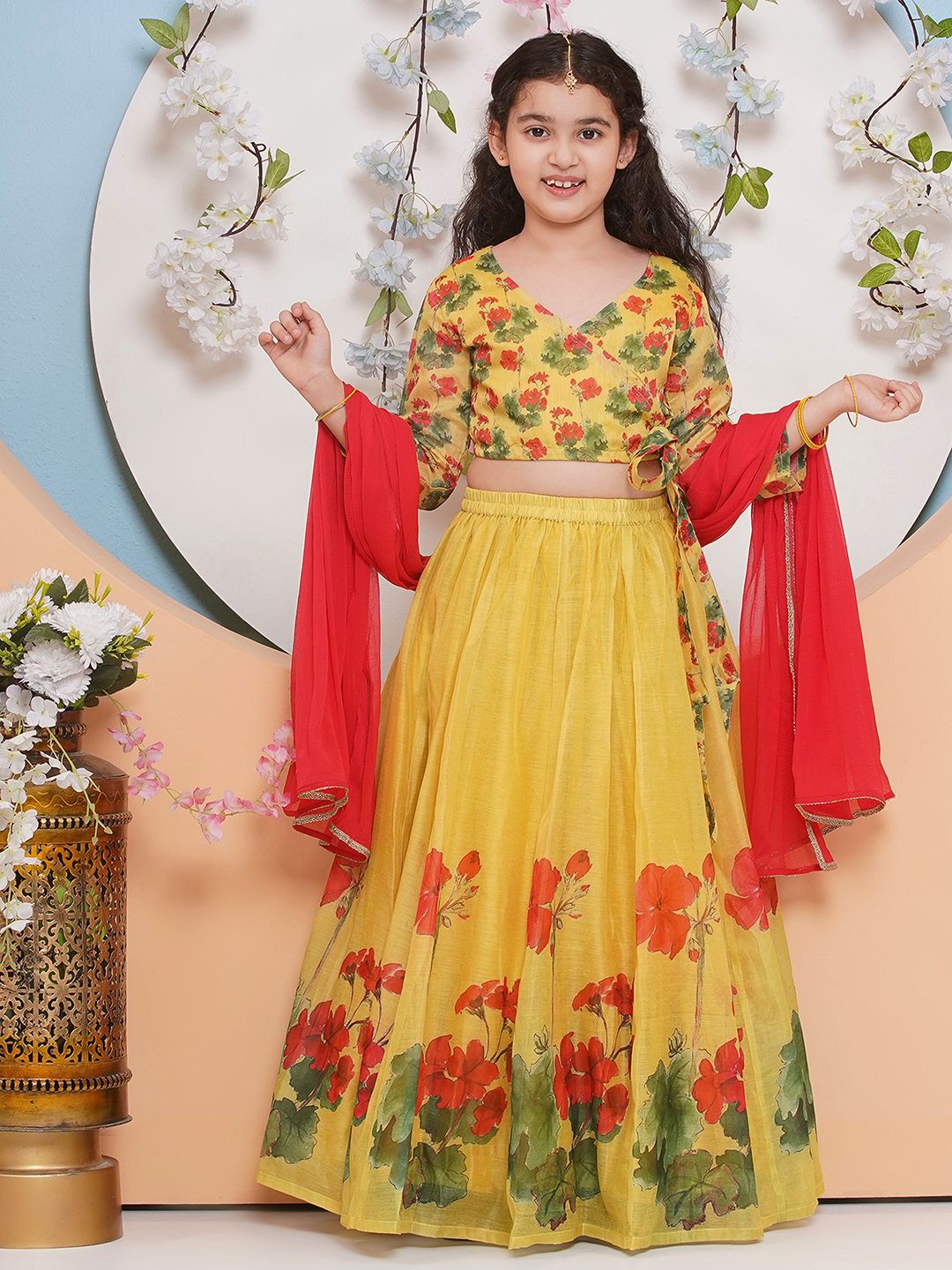 

Bitiya by Bhama Girls Printed Ready to Wear Lehenga & Blouse With Dupatta, Yellow