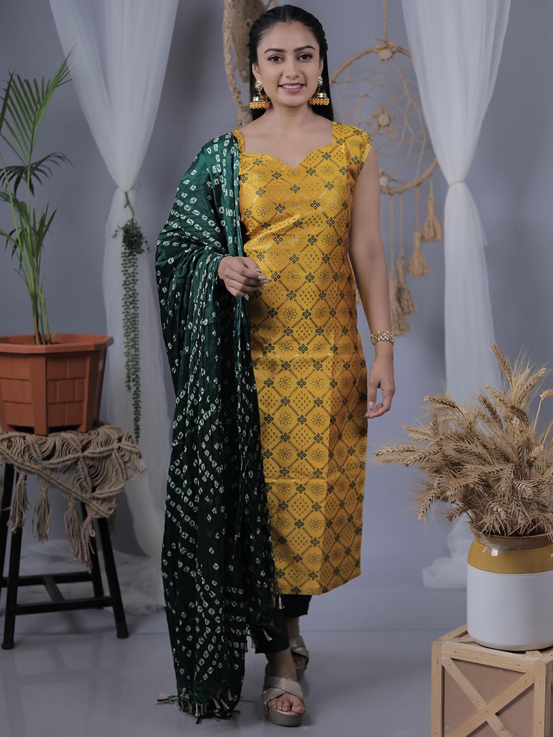 

Sashay Boutique Bandhani Regular Kurta with Trousers & Dupatta, Yellow
