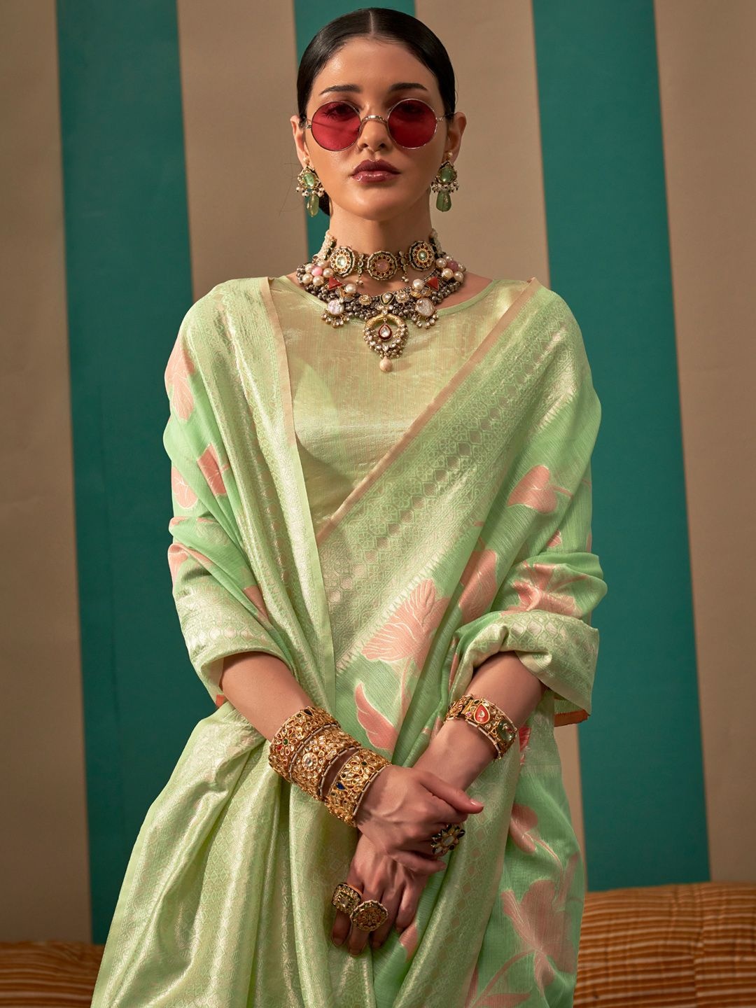 

Saree mall Ethnic Motif Zari Woven Banarasi Sarees, Lime green