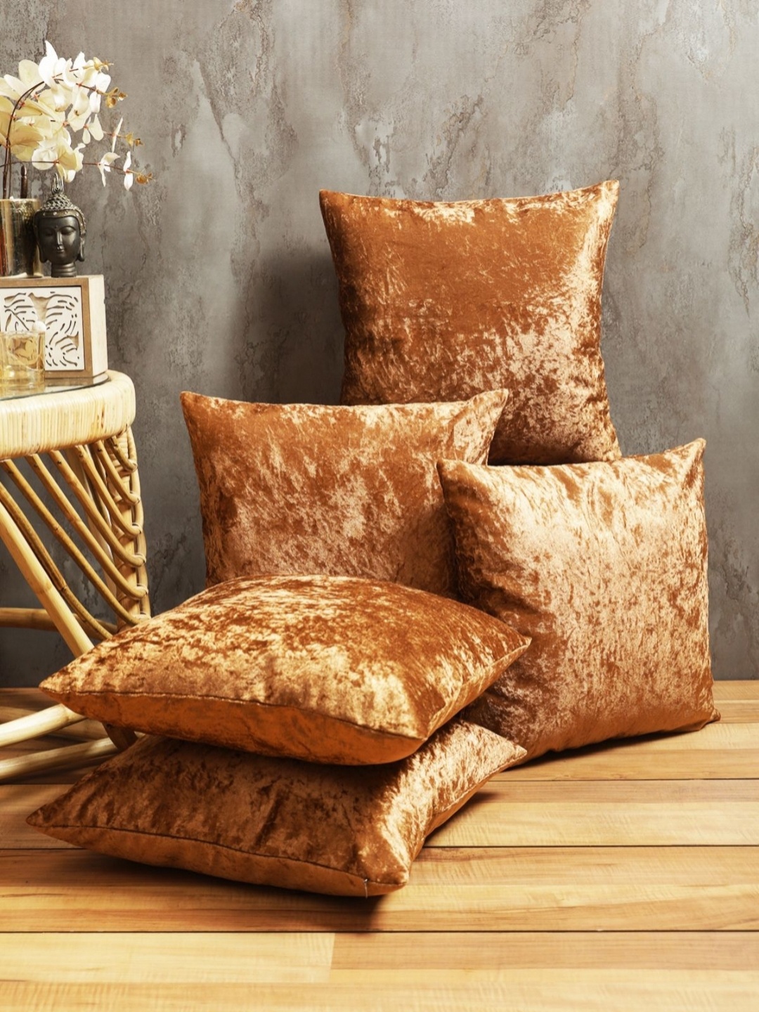 

Myntra Elegant Homes Gold-Toned 5 Pieces Velvet Square Cushion Covers