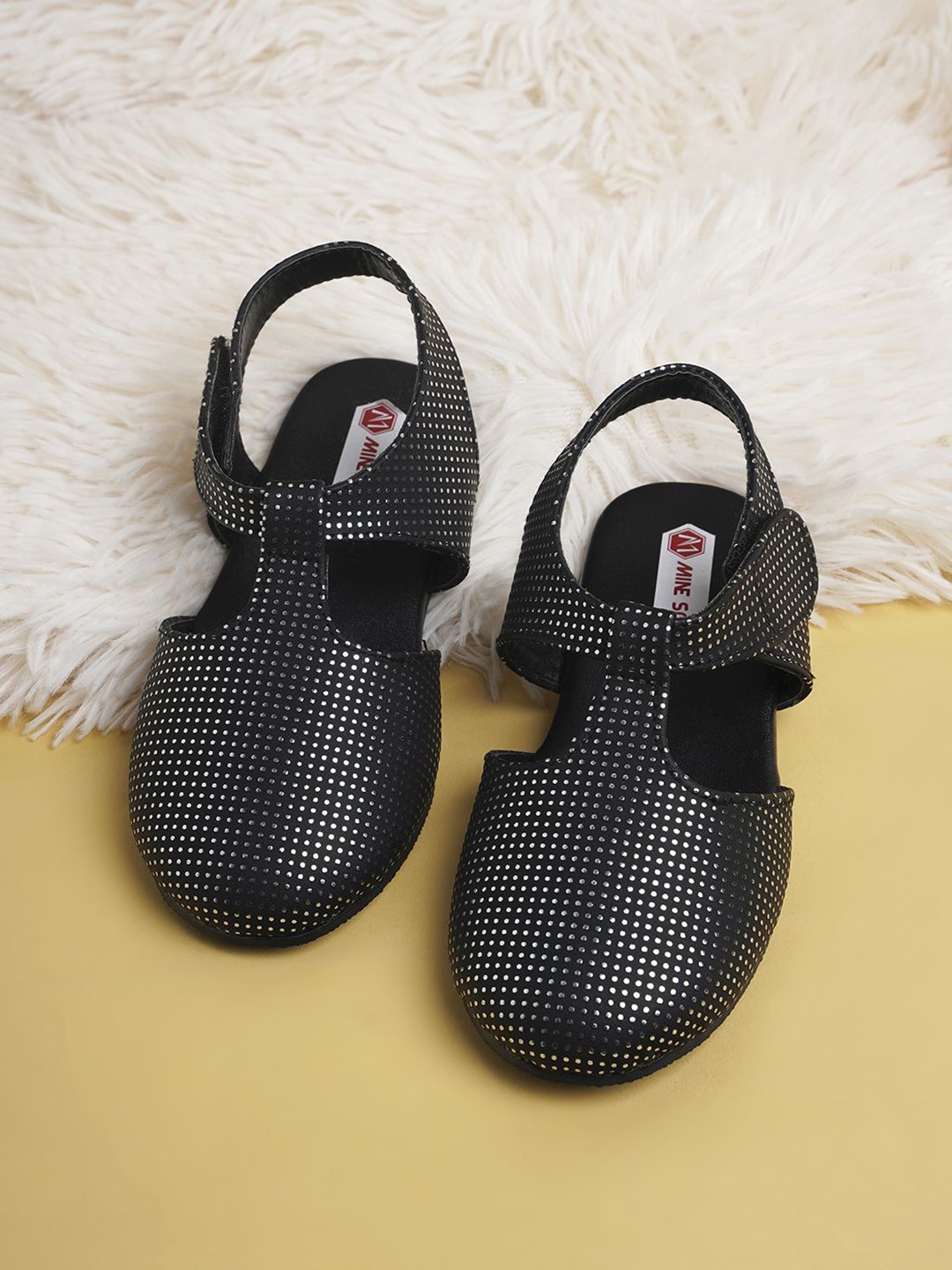 

Minesole Girls Embellished Round Toe Mules, Black