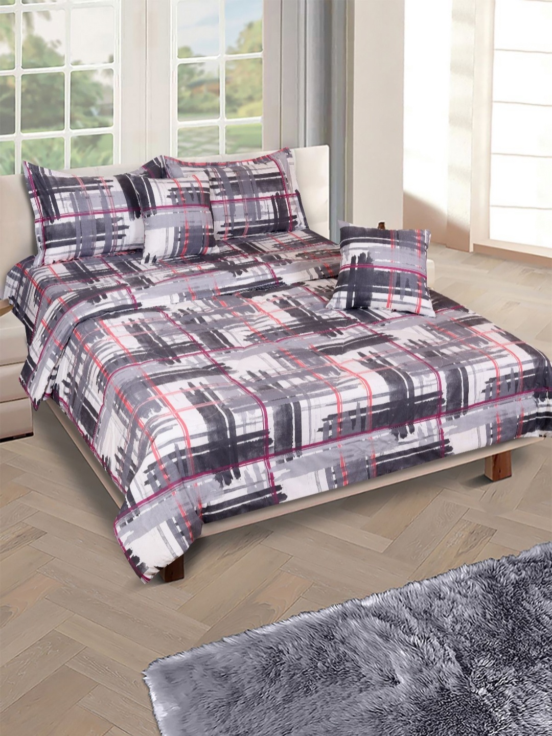 

Myntra Elegant Homes Grey & White Check Cotton Double Bedsheet 6 Pcs Superfine Bedding Set