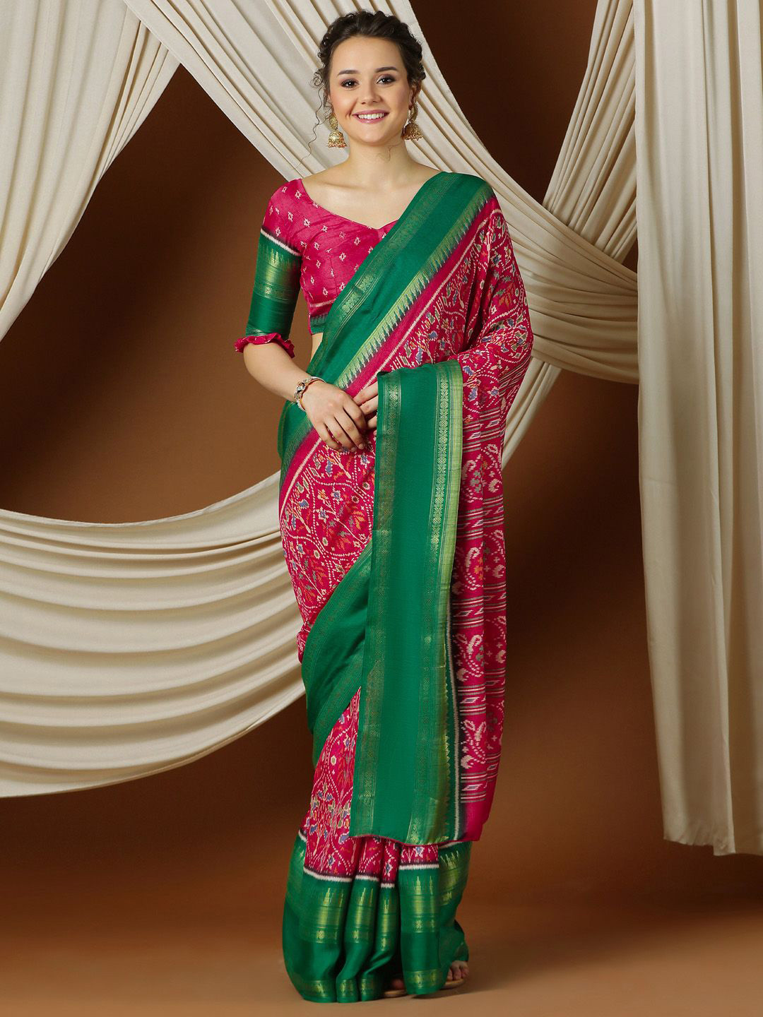 

Mitera Ajrak Block Zari Sungudi Saree, Red