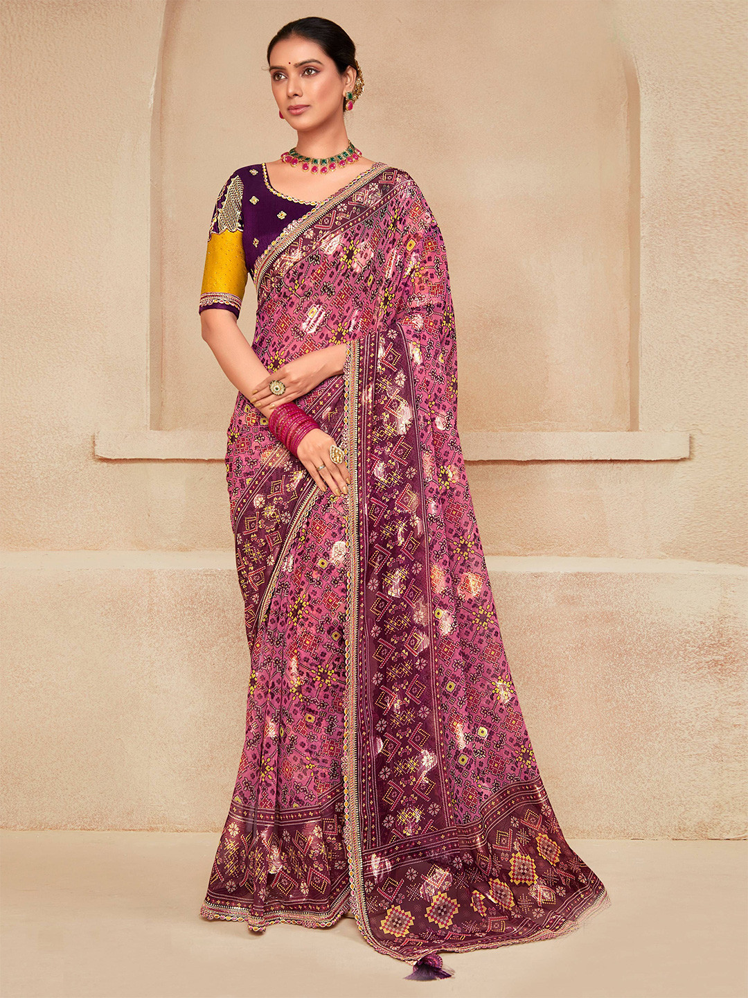

VIRICA Ethnic Motifs Embroidered Saree, Burgundy
