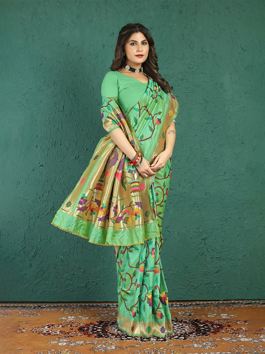

LeeliPeeri Designer Ethnic Motiif Zari Woven Paithani Saree, Lime green