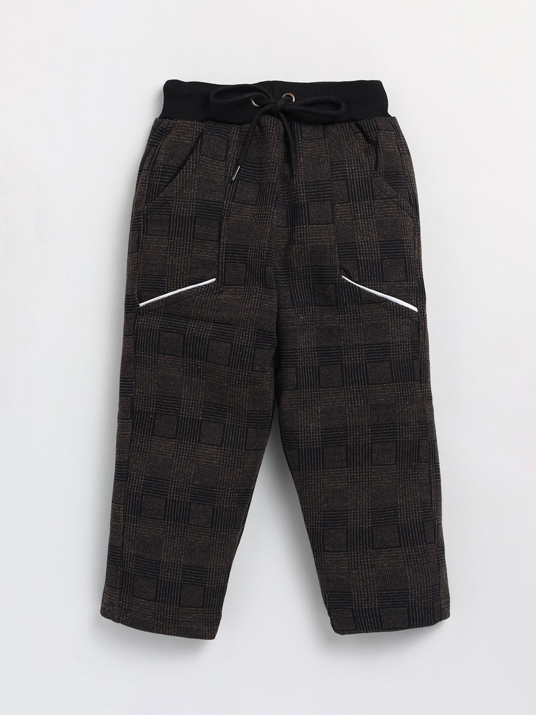 

Cutopies Boys Regular Fit Mid Rise Track Pants, Black