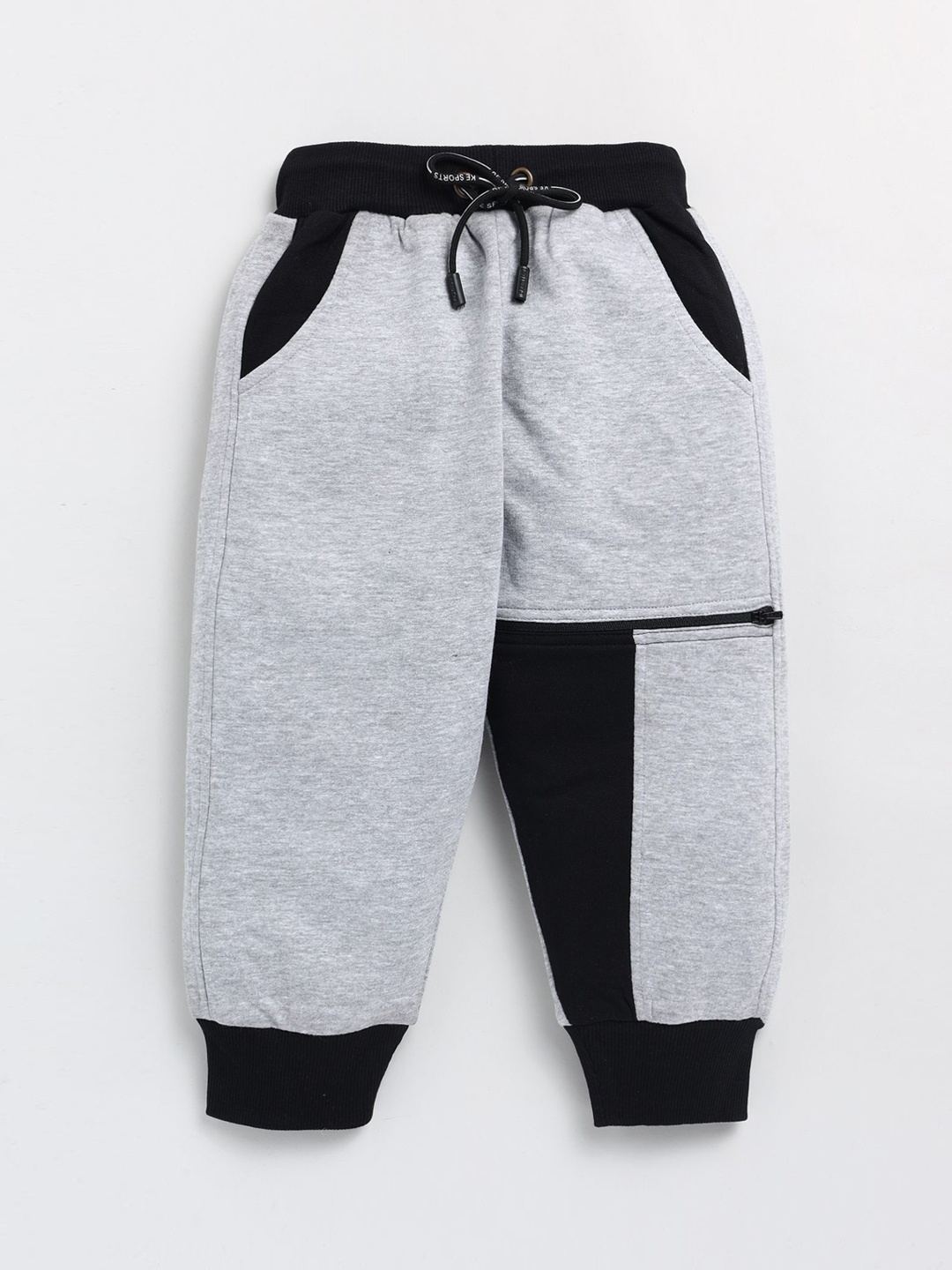 

Cutopies Boys Colourblocked Mid Rise Joggers, Grey