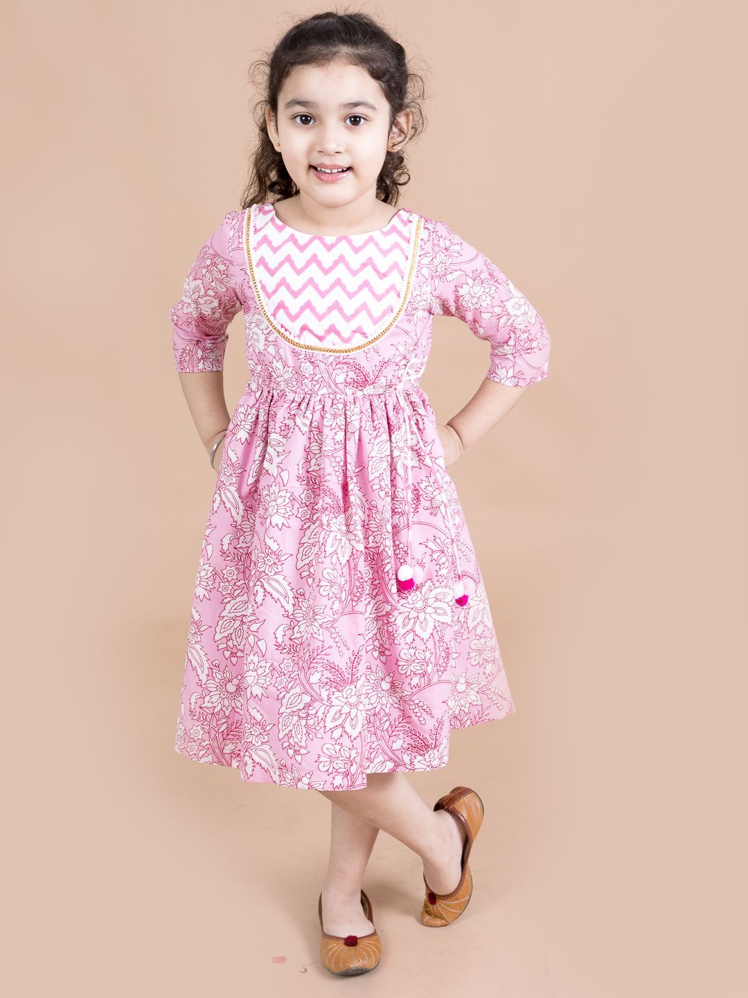 

pspeaches Girls Floral Print Round Neck Regular Sleeves Fit & Flare Midi Dress, Pink