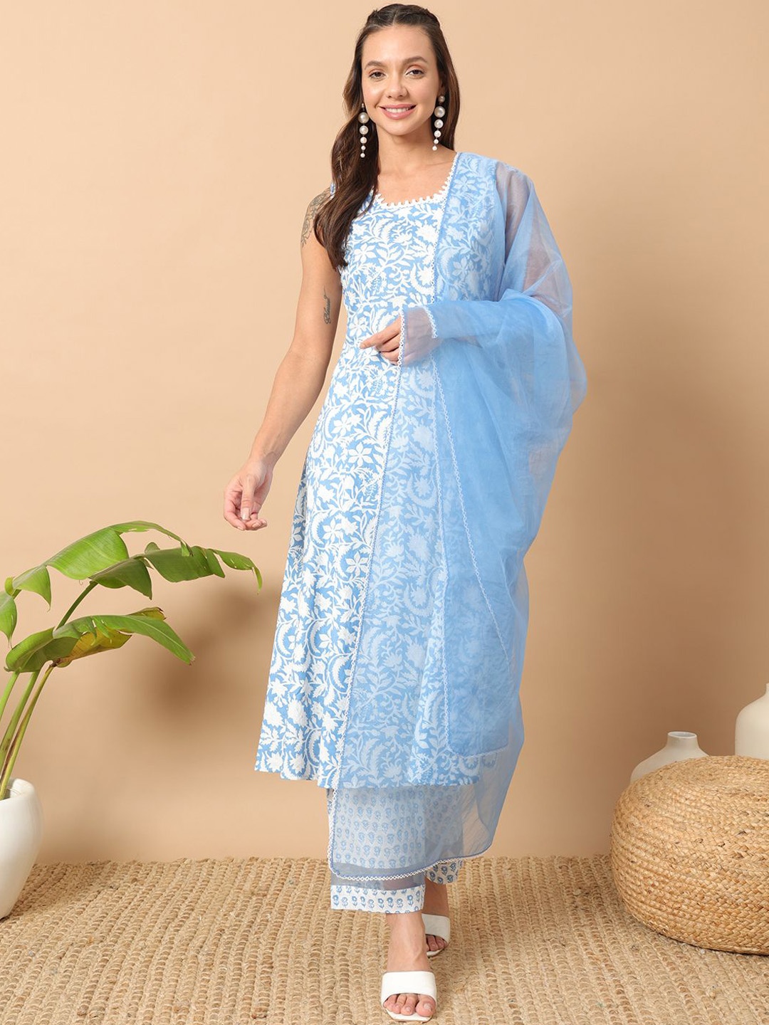 

FIORRA Floral Printed A-Line Pure Cotton Kurta with Trousers & Dupatta, Blue