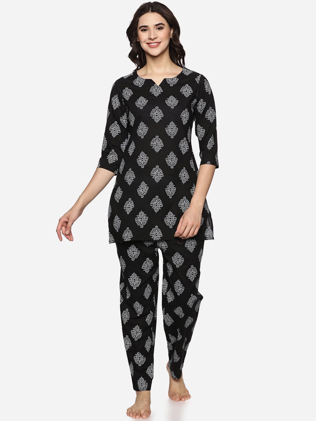 

Palakh Women Printed V-Neck Pure Cotton Slip On Kurti and Pyjamas, Black
