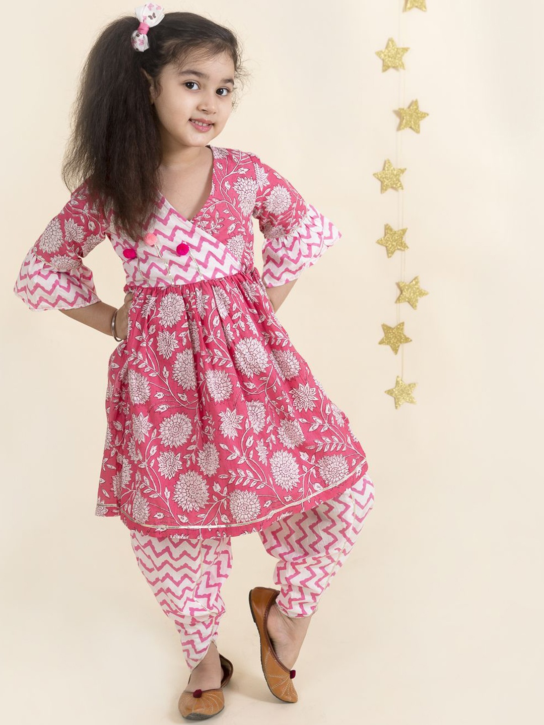 

pspeaches Girls Floral Printed Angrakha Gotta Patti Pure Cotton Kurta with Dhoti Pants, Pink