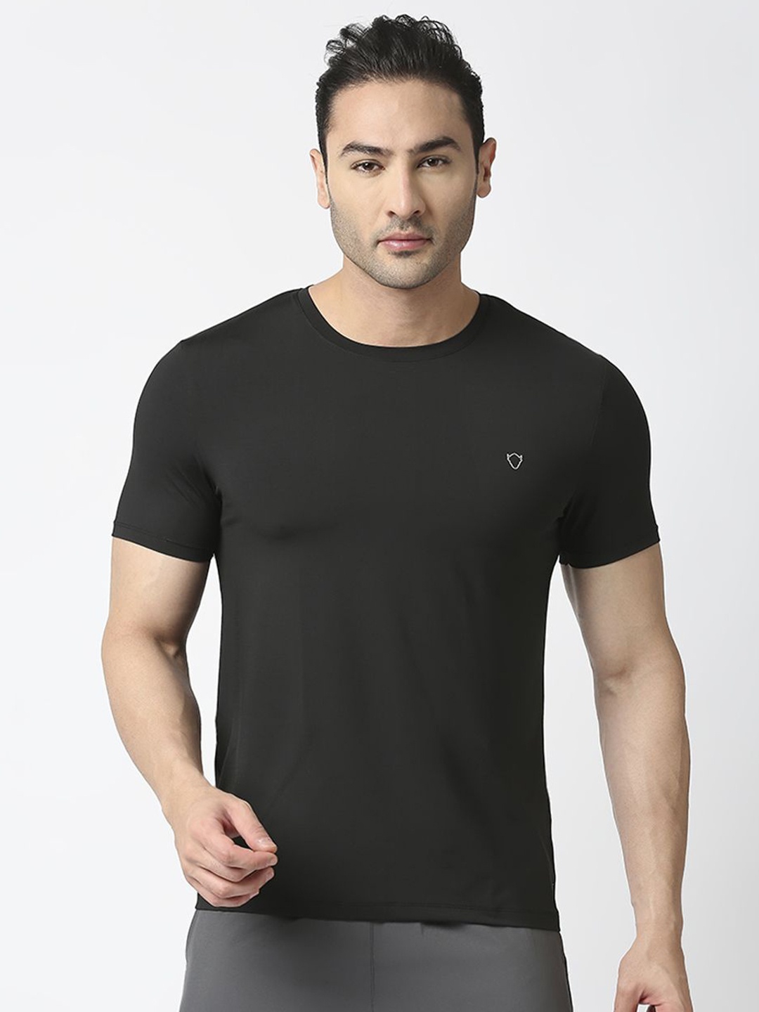 

Lovable Sport Men Solid Round Neck Polyester T-Shirt, Black