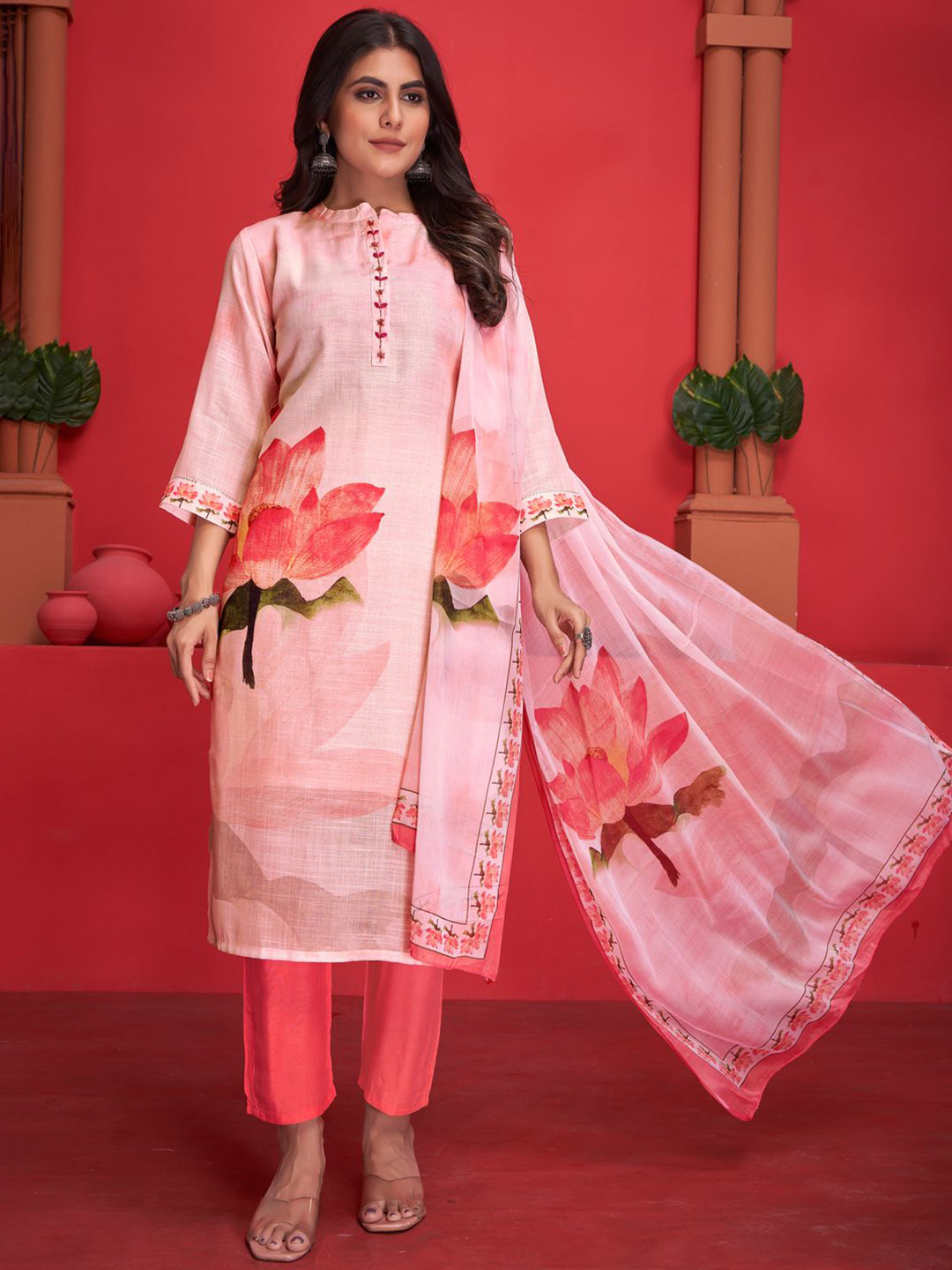 

STYLE SAMSARA Floral Printed Regular Thread Work Linen Straight Kurta Set, Pink