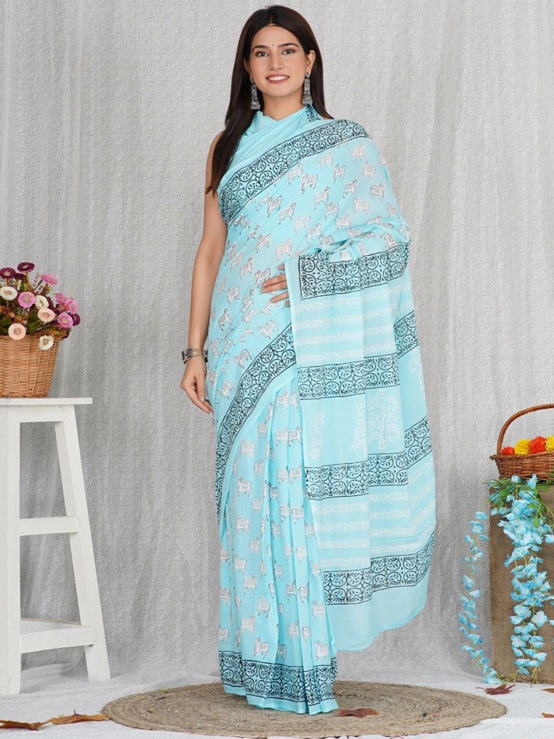 

Shivanya Handicrafts Ethnic Motif Pure Cotton Block Print Saree, Blue