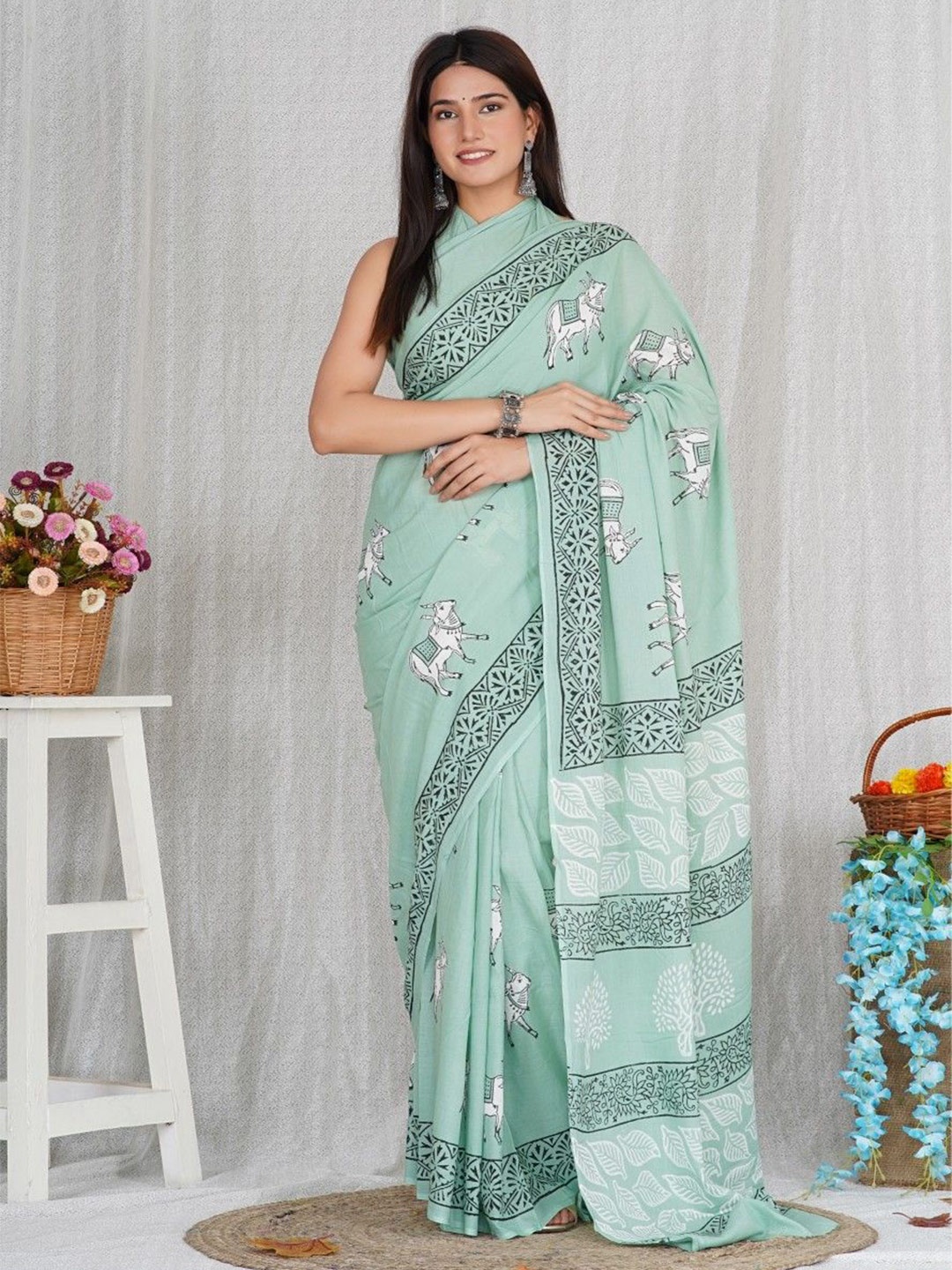 

Shivanya Handicrafts Ethnic Motifs Pure Cotton Block Print Saree, Green